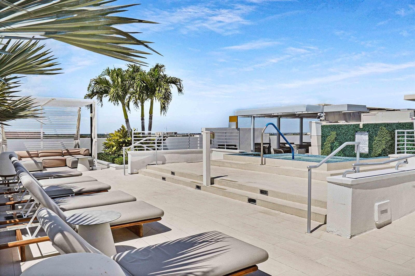 TOWER 155 - BOCA RATON