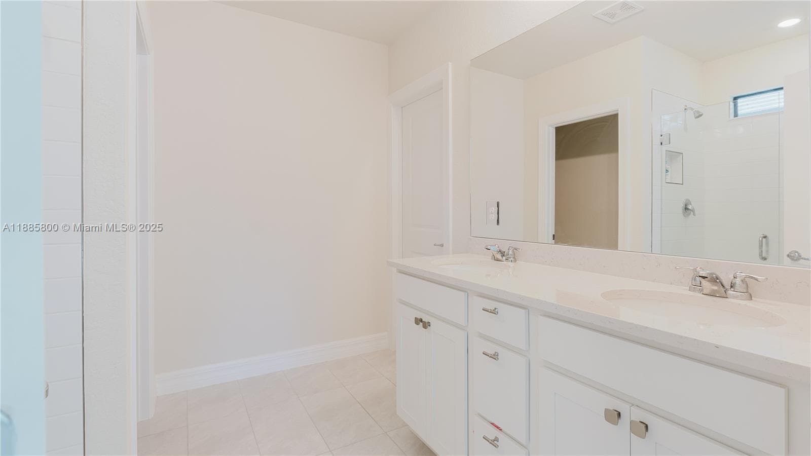 3001 Hibiscus Ave photo 44