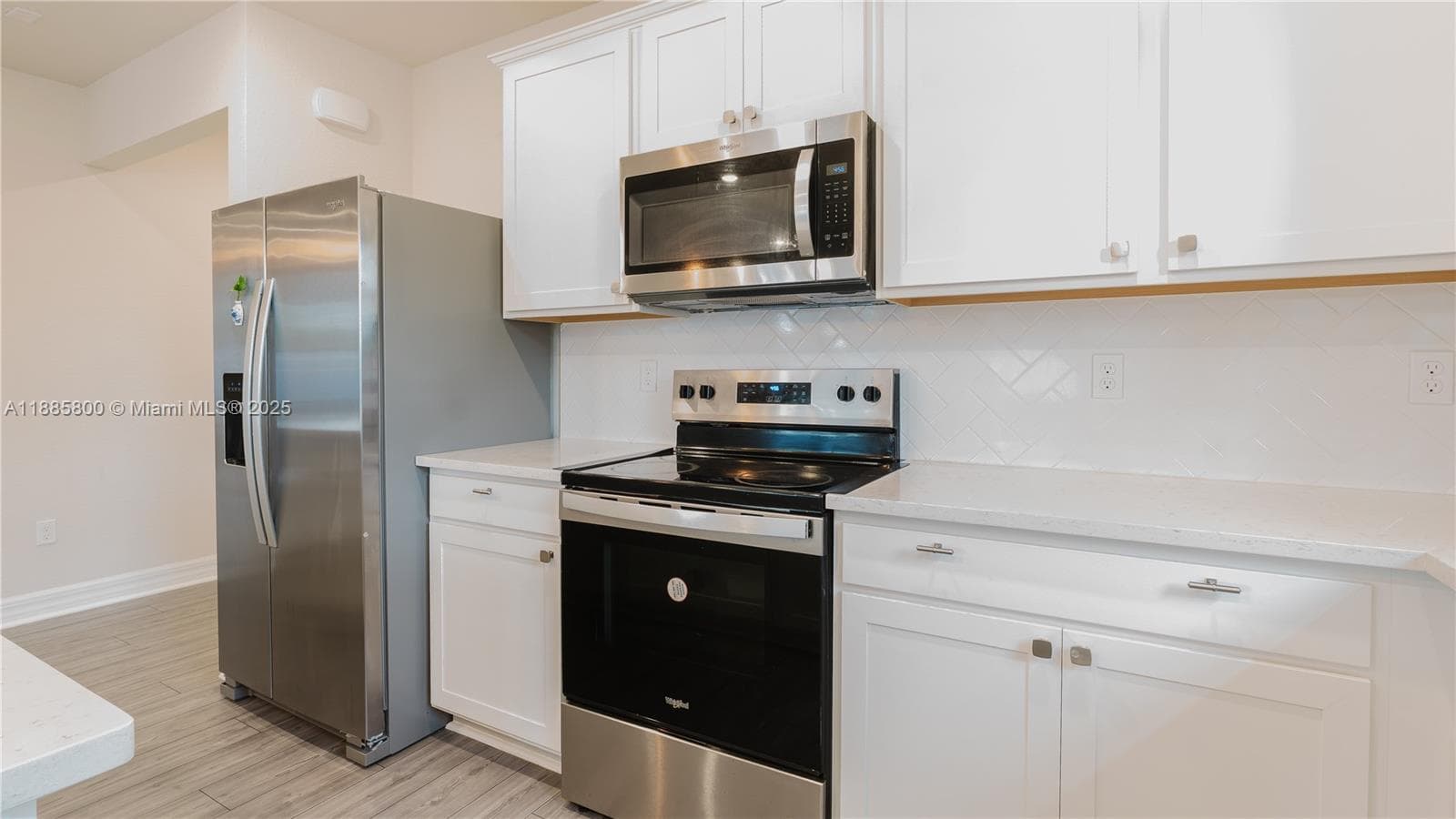 3001 Hibiscus Ave photo 8