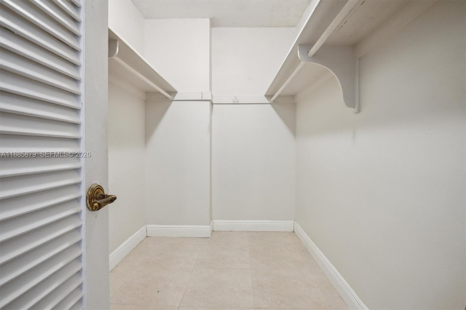 ALEXANDER TOWERS CONDO · #420 in Hollywood - Photo 7
