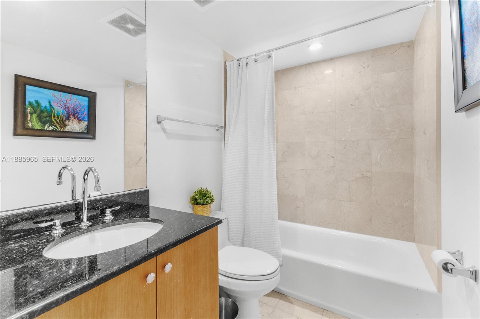 The Collins Condo · #1505 in Miami Beach - Photo 13