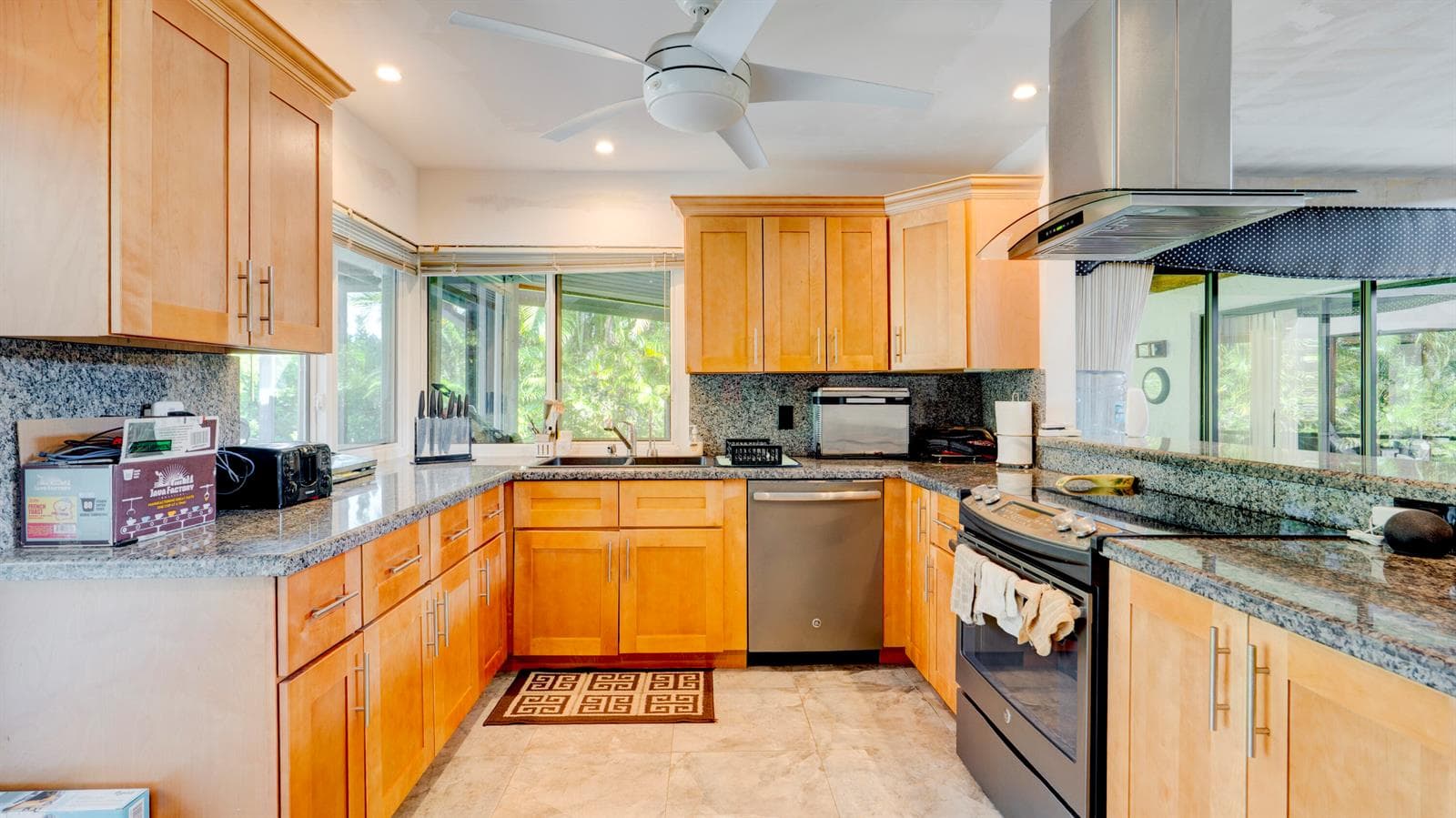 634 Lakewoode Cir w Delray Beach 33445-8