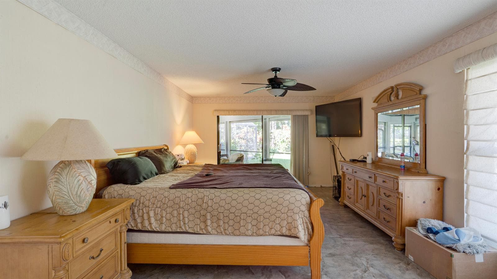 634 Lakewoode Cir w Delray Beach 33445-7