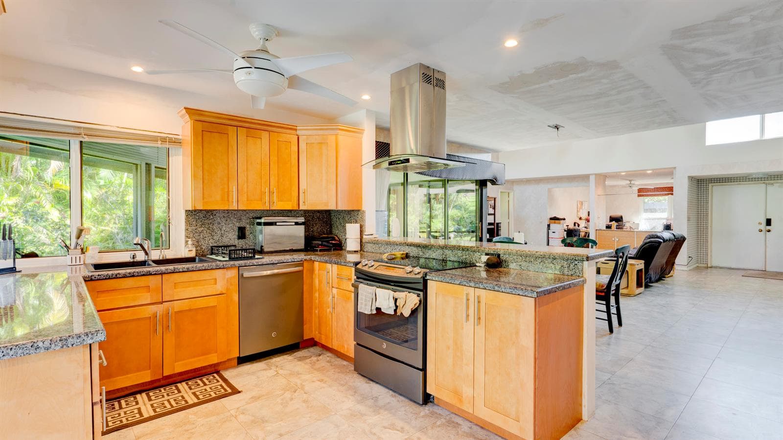 634 Lakewoode Cir w Delray Beach 33445-8