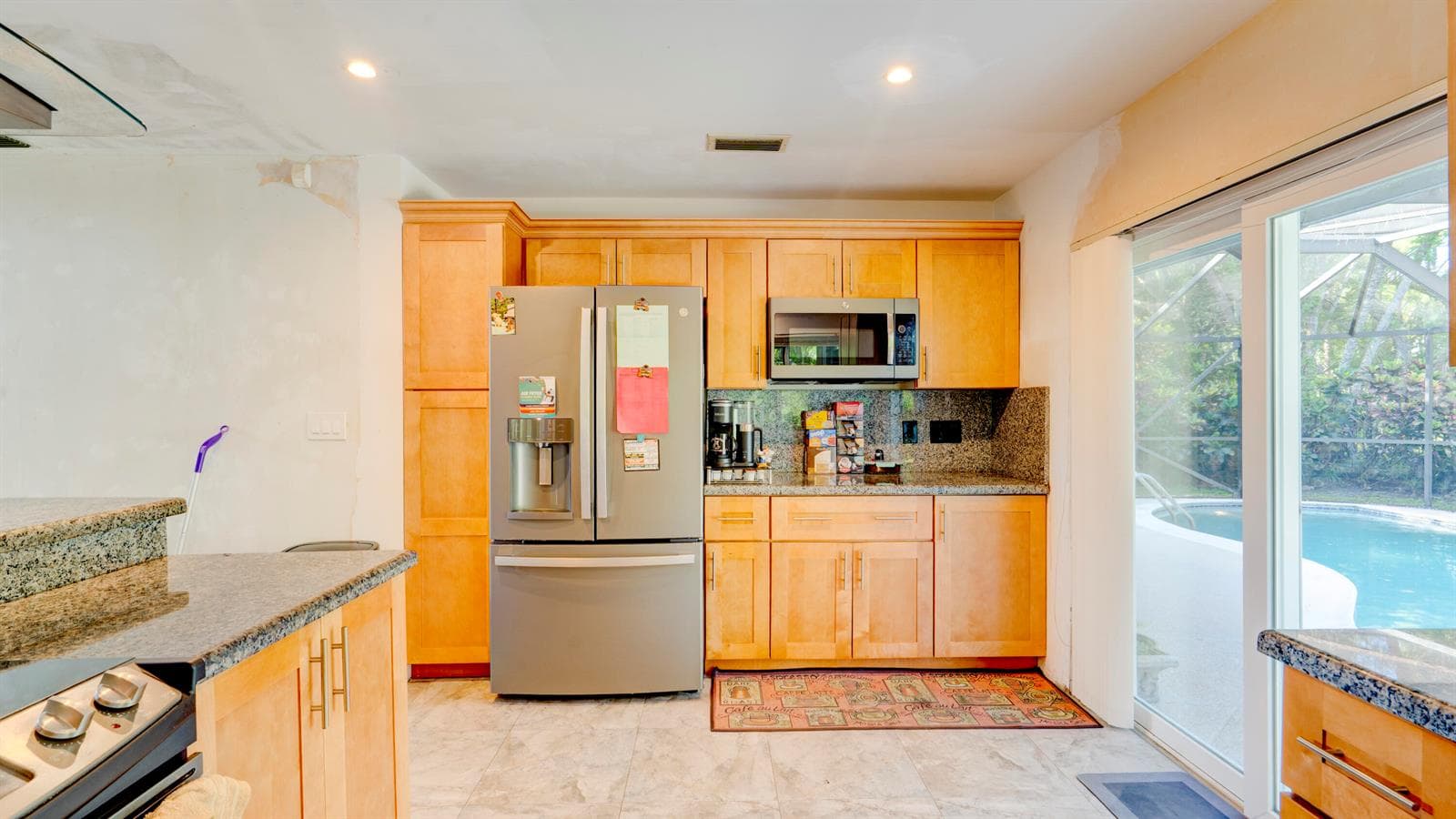 634 Lakewoode Cir w Delray Beach 33445-8
