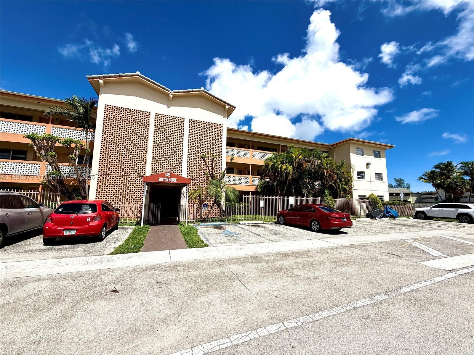 SUTTON HOUSE · #3 in North Miami - Photo 22
