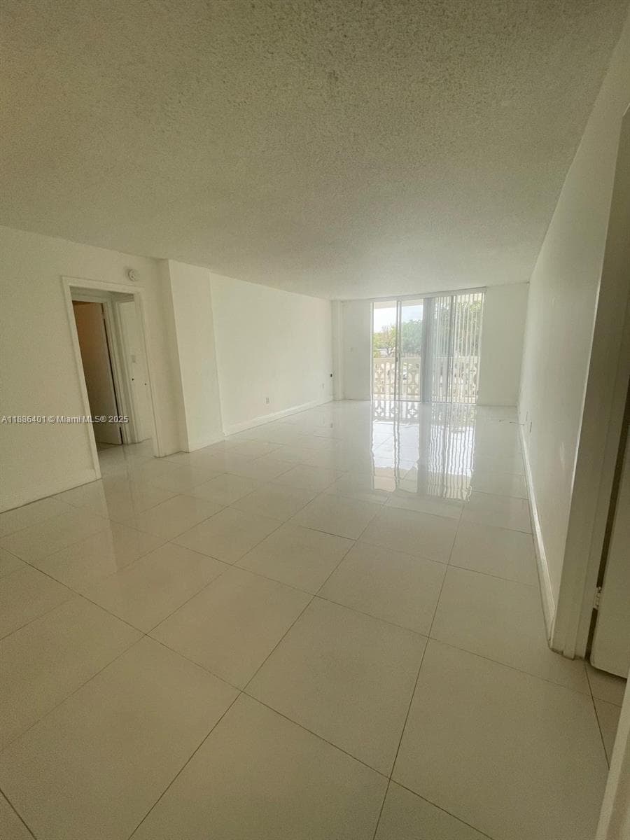 Keystone Harbor Club · #201 in North Miami - Photo 15