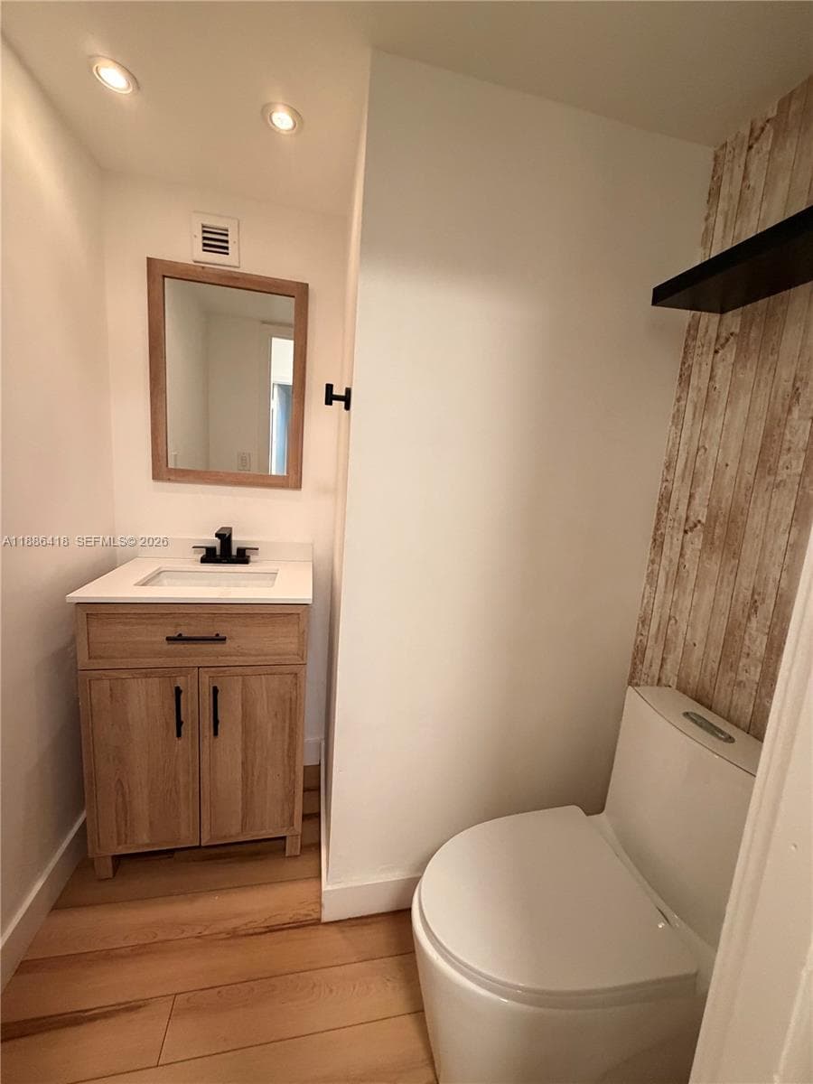 BAYVIEW TOWERS CONDO SOUT · #A1607 in North Miami - Photo 11