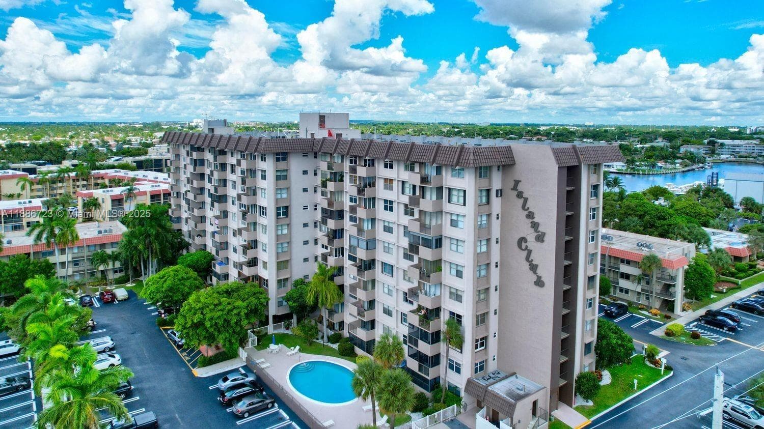 ISLAND CLUB TWO CONDO · #RP307 in Pompano Beach - Photo 1