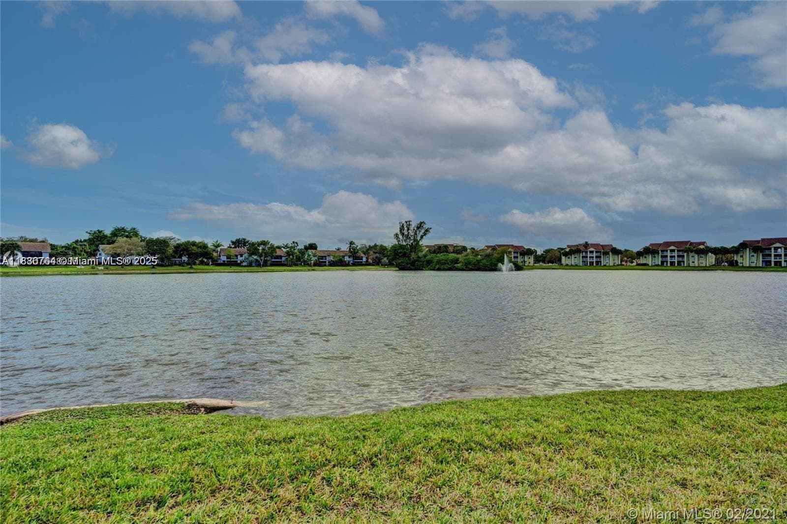 LAKEVIEW CLUB CONDO · #108 in Oakland Park - Photo 23
