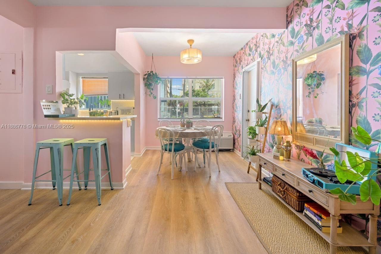 WINDWOOD SEAS · #104B in Hollywood - Photo 4