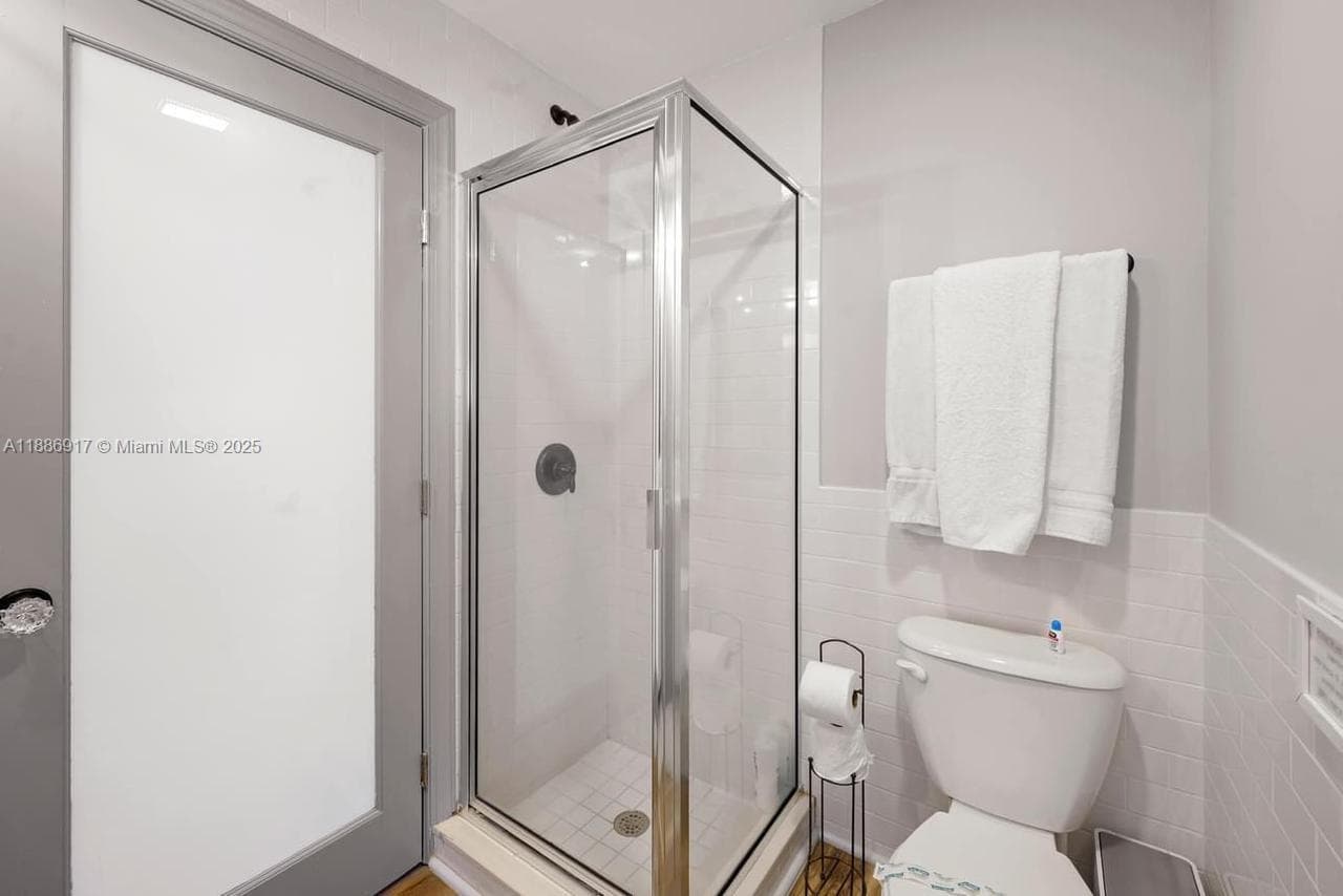 CHATEAU GARDENS CONDO · #23 in Hollywood - Photo 7