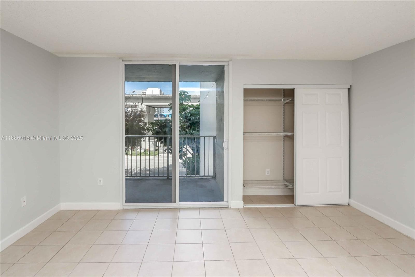 MADISON DOWNTOWN CONDO · #W-305 in Miami - Photo 6
