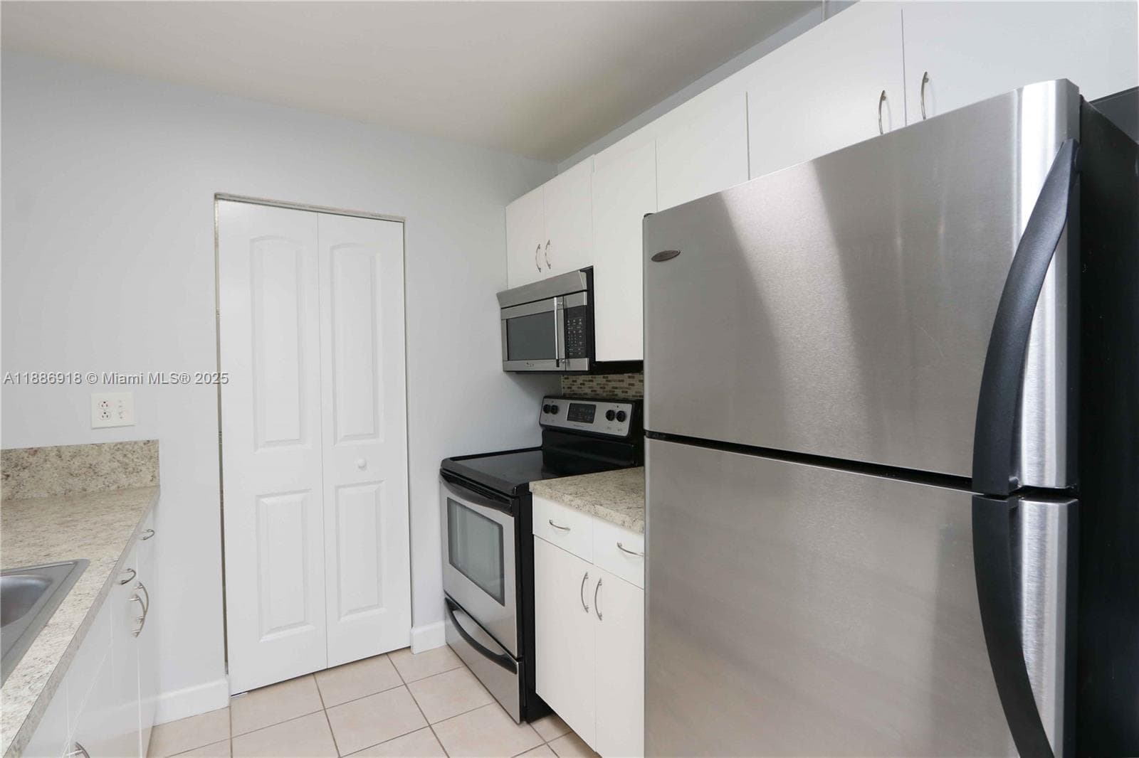 MADISON DOWNTOWN CONDO · #W-305 in Miami - Photo 12