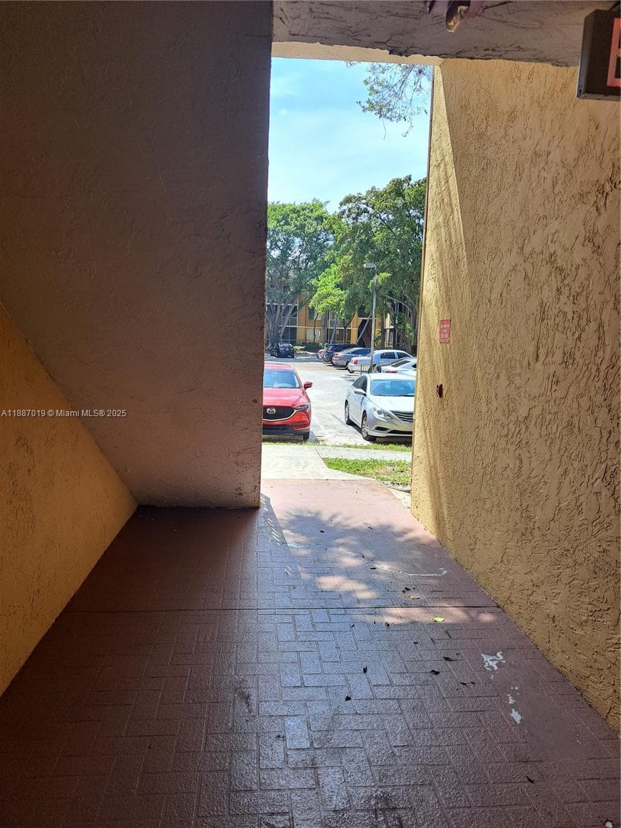 WINDWARD LAKES CONDO · #G101 in Pompano Beach - Photo 3