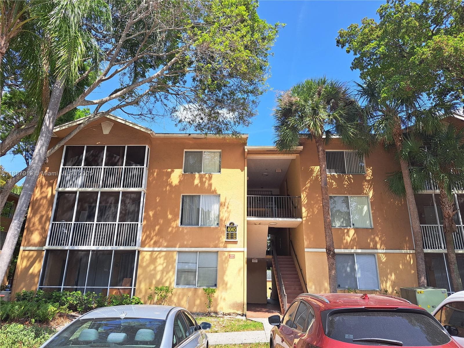 WINDWARD LAKES CONDO · #G101 in Pompano Beach - Photo 1