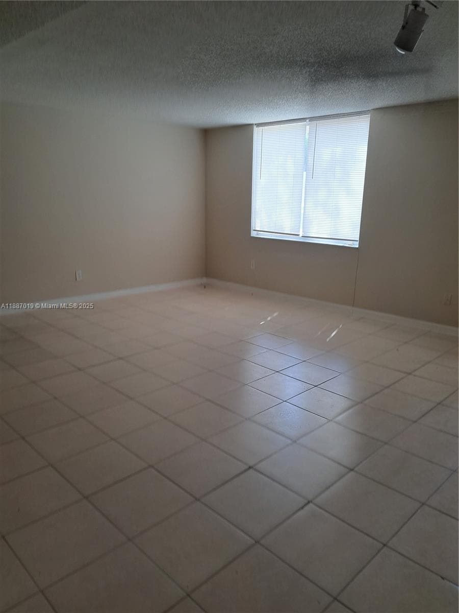 WINDWARD LAKES CONDO · #G101 in Pompano Beach - Photo 21
