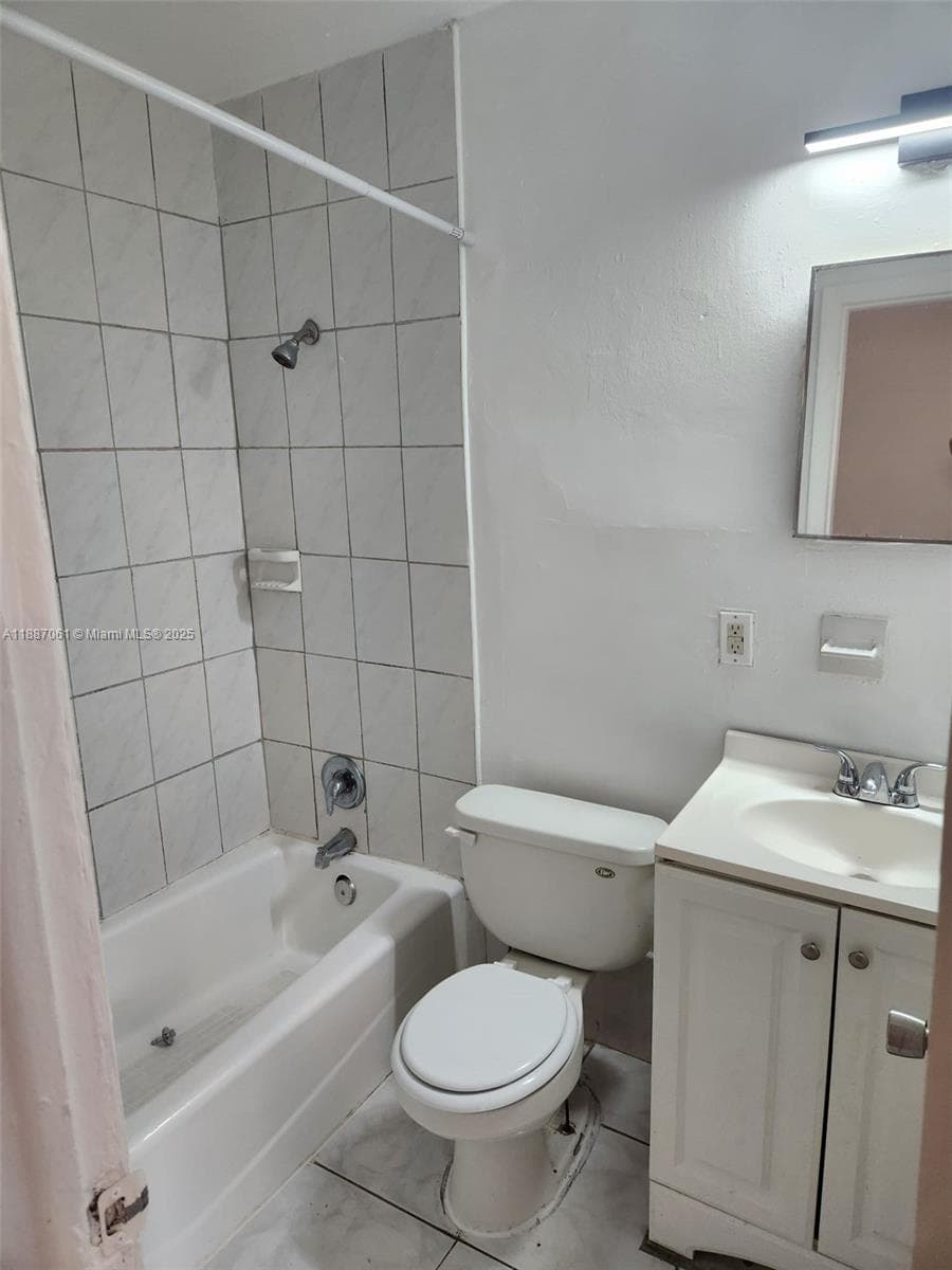 2640 Nw 2nd St · #3 in Pompano Beach - Photo 8