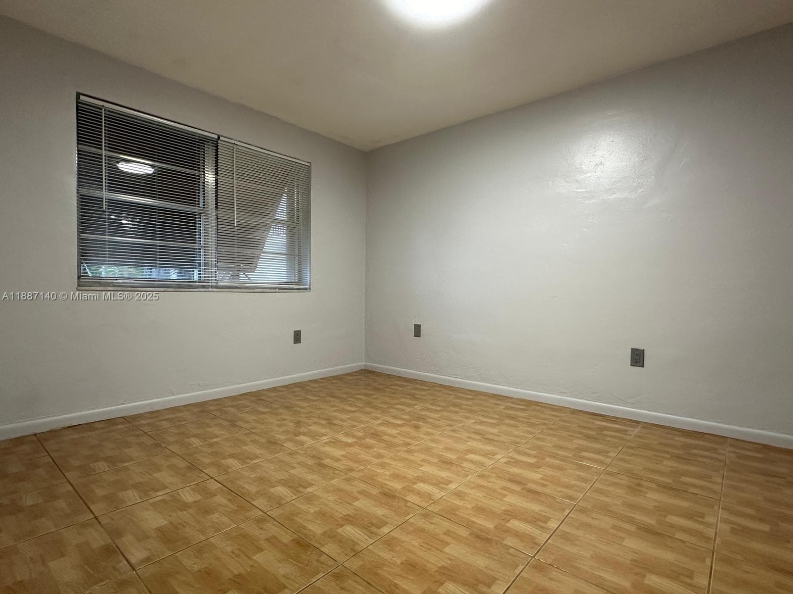 KINGSTON SQUARE CONDO · #S4 in Miami - Photo 16