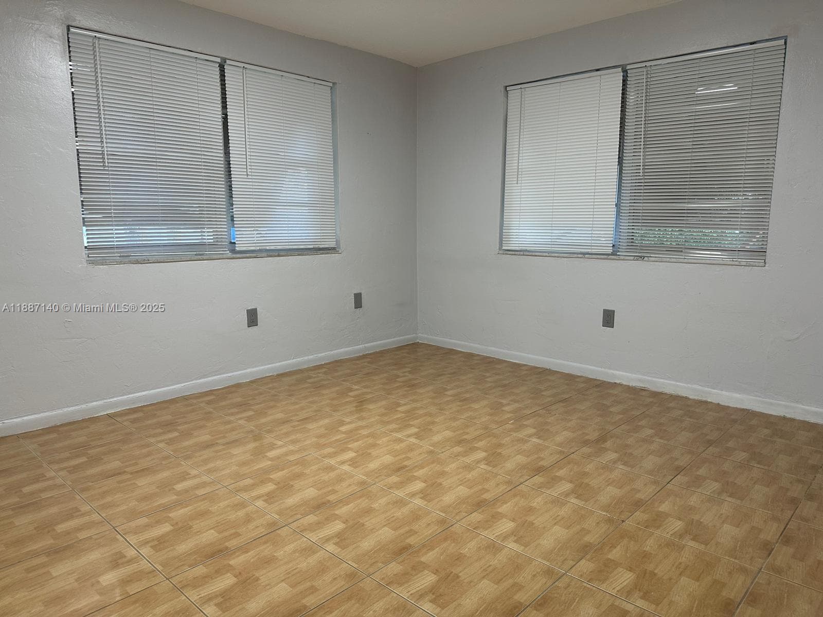 KINGSTON SQUARE CONDO · #S4 in Miami - Photo 14