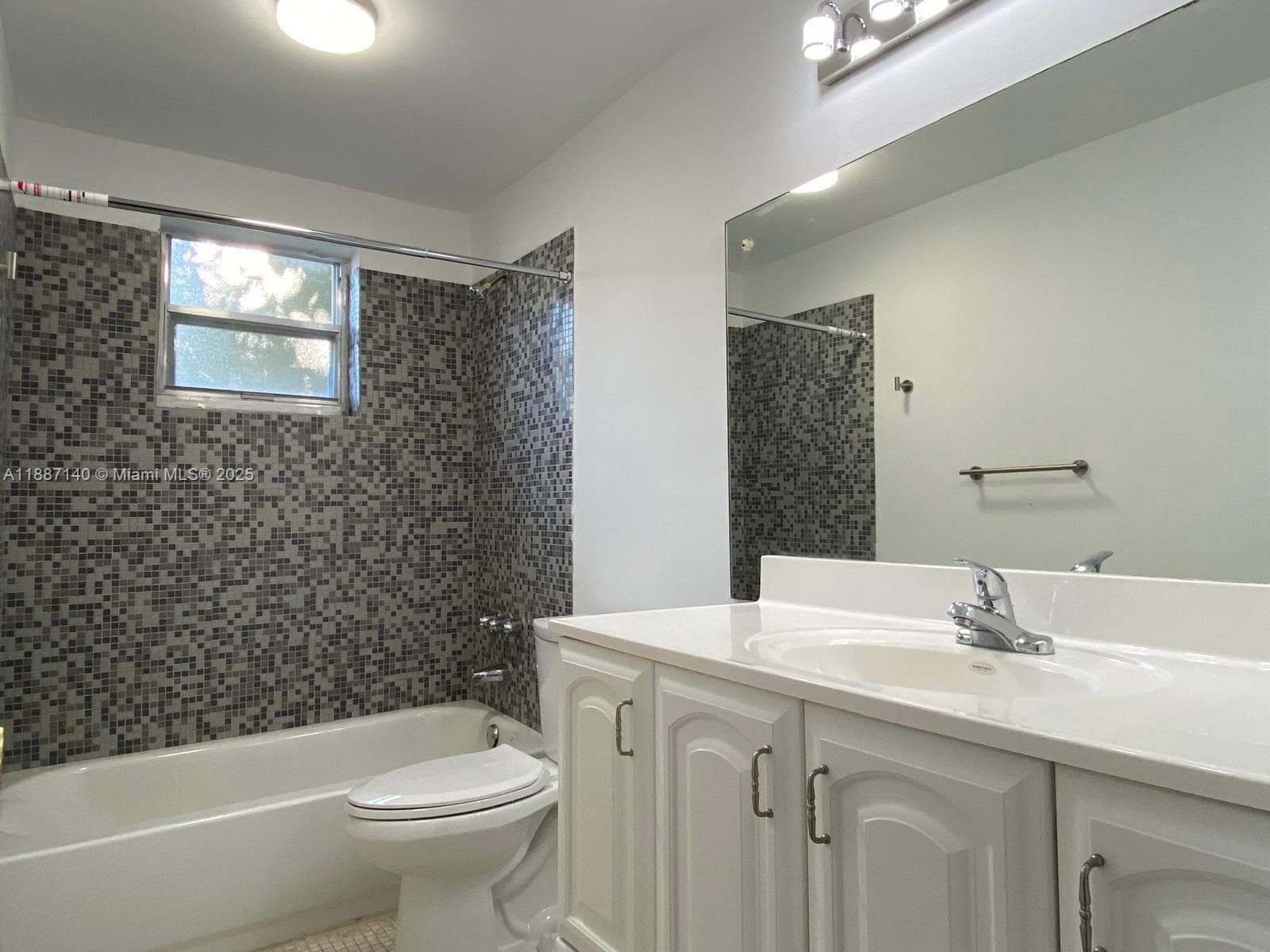 KINGSTON SQUARE CONDO · #S4 in Miami - Photo 18