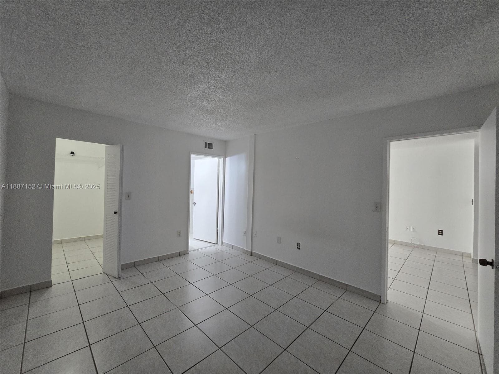 FLAMINGO COURT CONDO · #2-407 in Miami - Photo 7