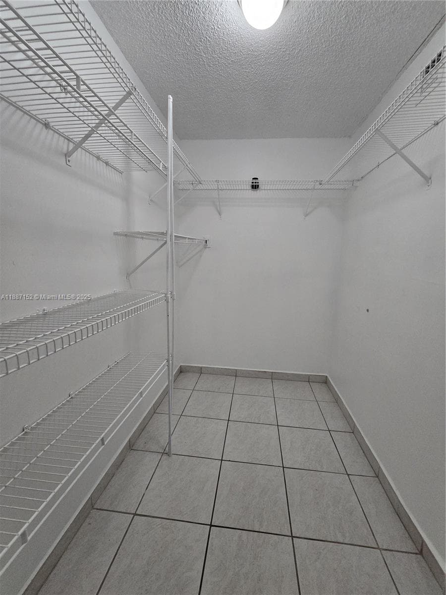 FLAMINGO COURT CONDO · #2-407 in Miami - Photo 11