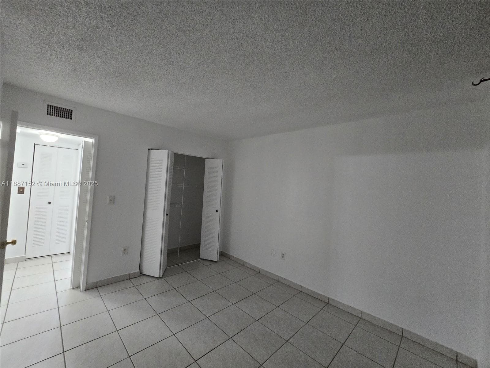 FLAMINGO COURT CONDO · #2-407 in Miami - Photo 8