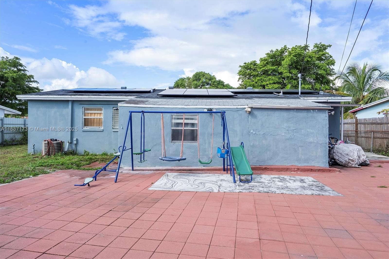 1840 NW 33rd Ter photo 22
