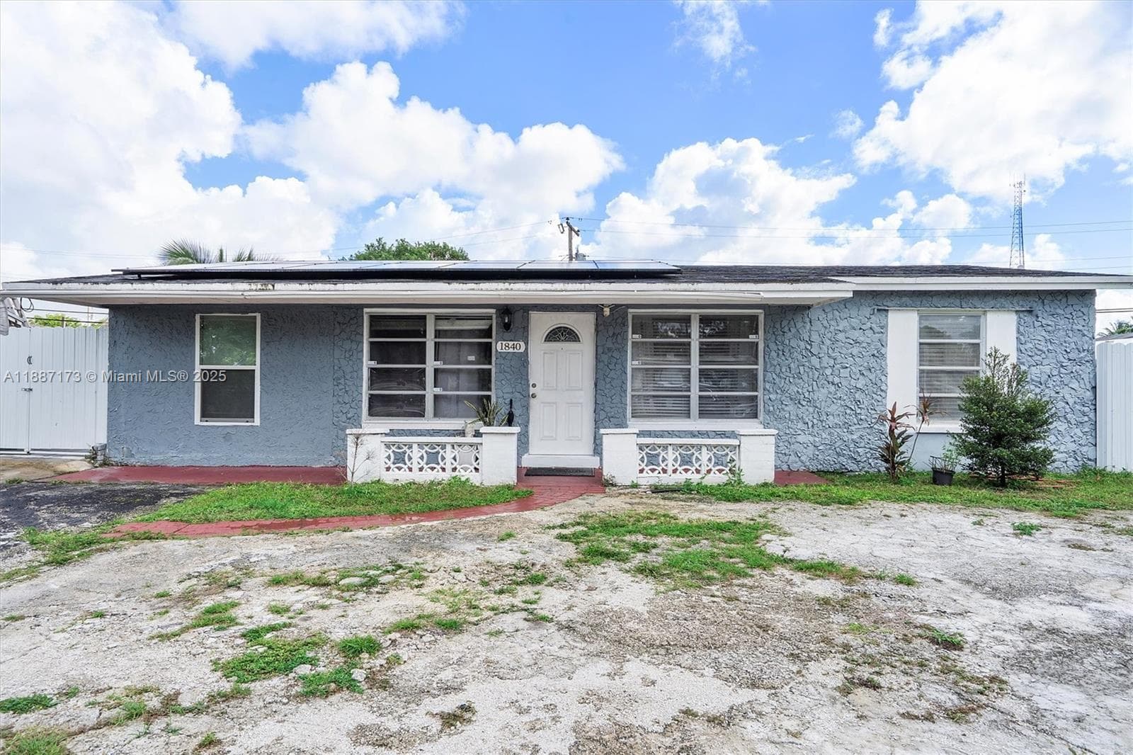 1840 NW 33rd Ter photo 1