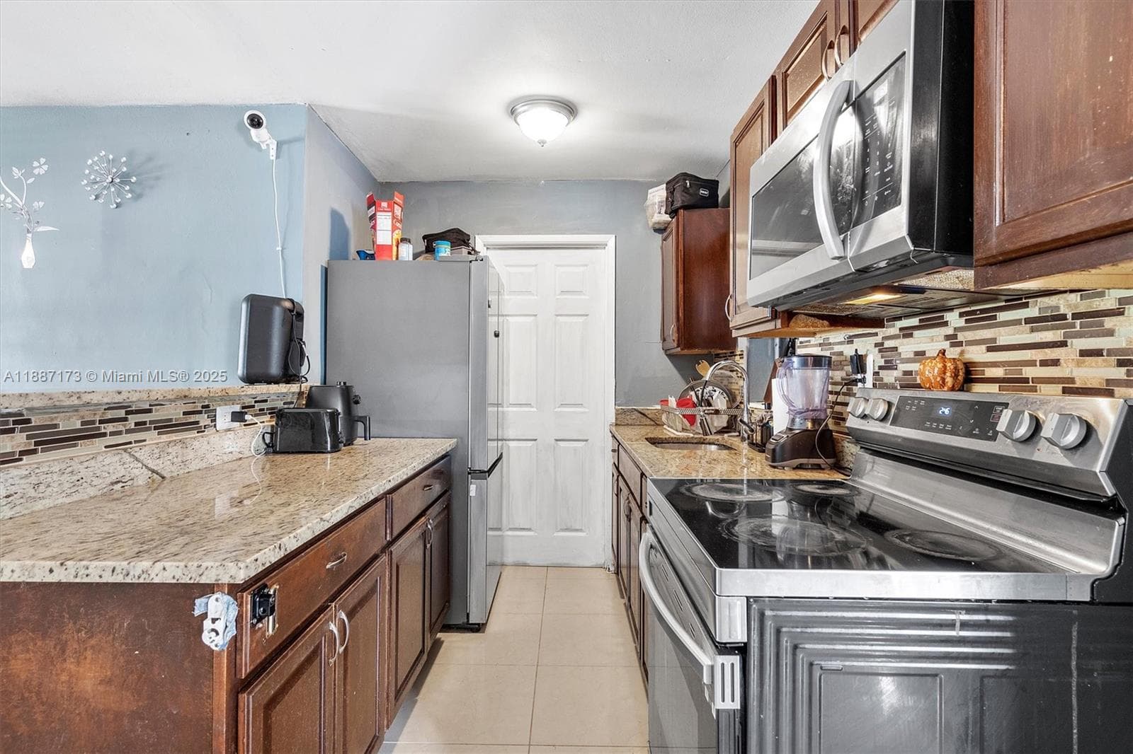 1840 NW 33rd Ter photo 10