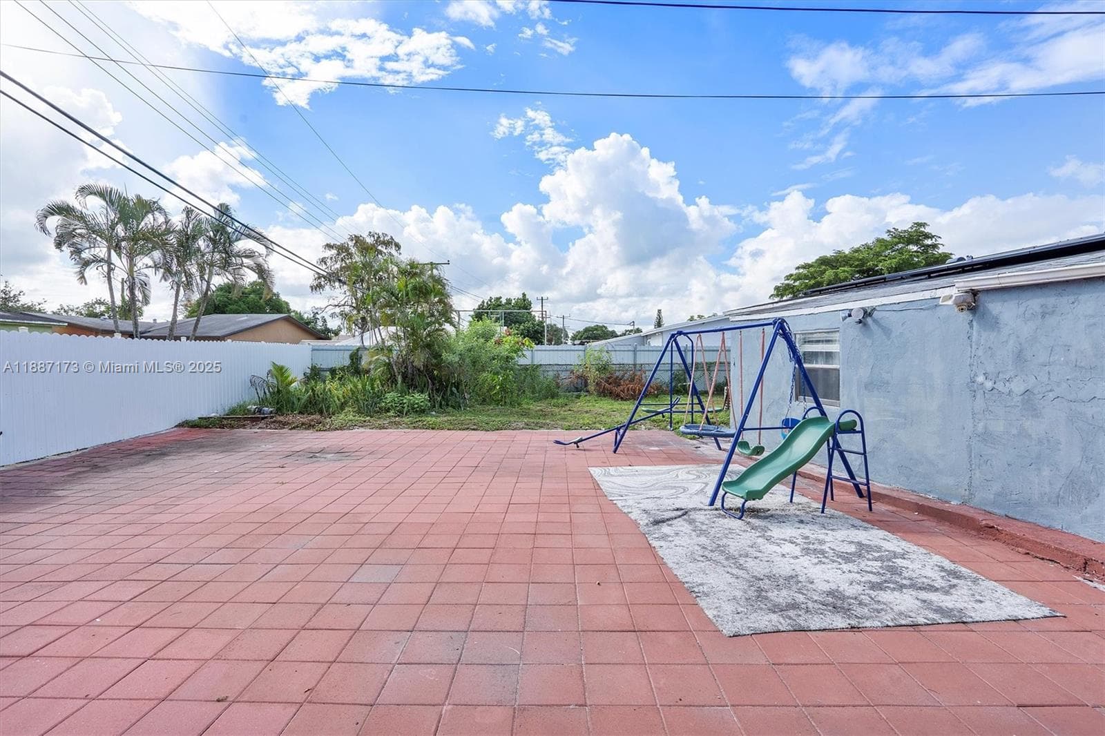 1840 NW 33rd Ter photo 18