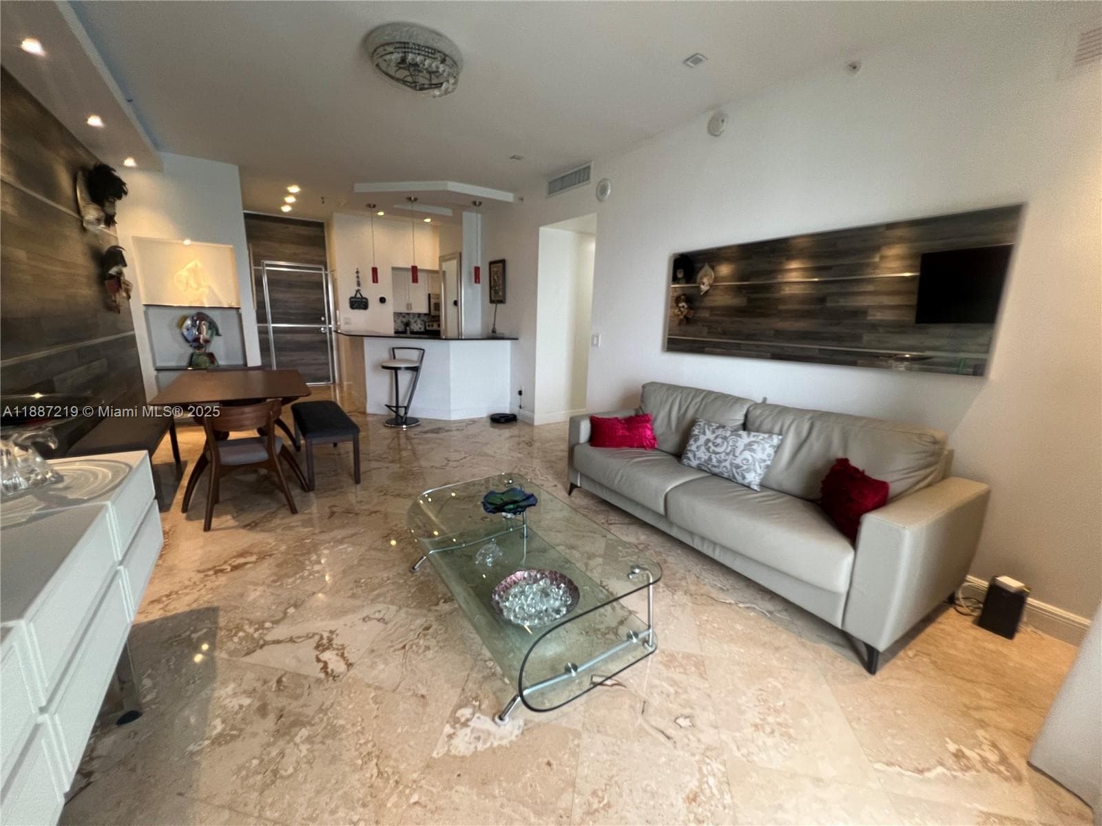 6917 Collins Ave #PH09 photo 10