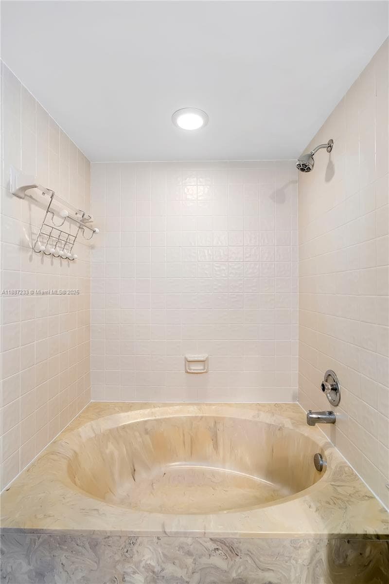 CYPRESS BEND CONDOMINIUM · #804 in Pompano Beach - Photo 36