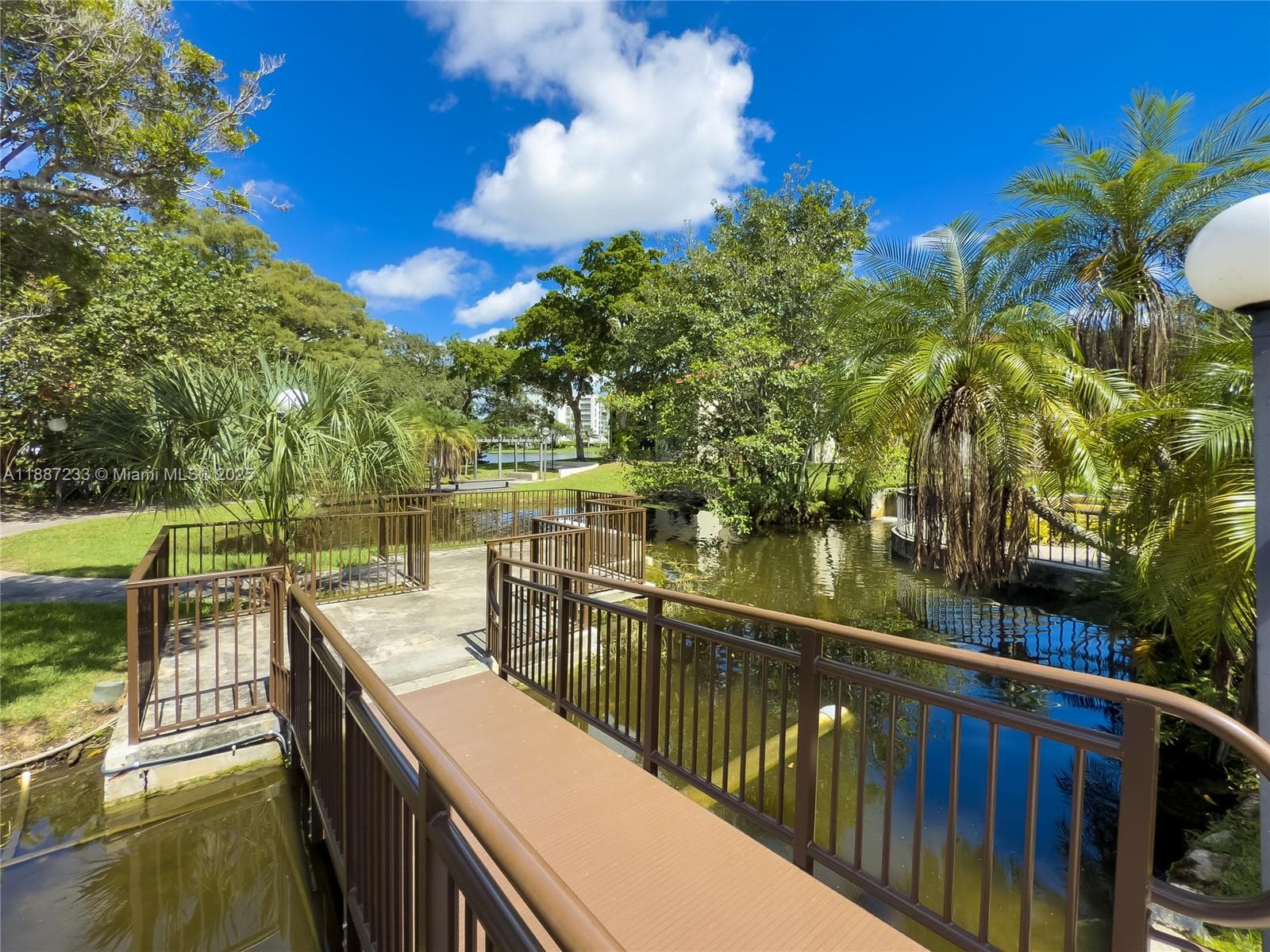 CYPRESS BEND CONDOMINIUM · #804 in Pompano Beach - Photo 49