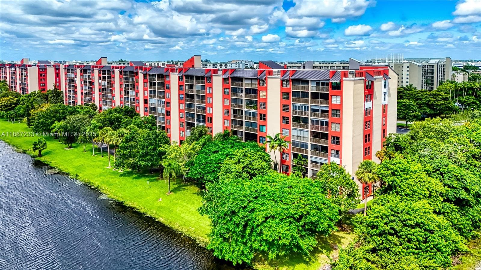 CYPRESS BEND CONDOMINIUM · #804 in Pompano Beach - Photo 54