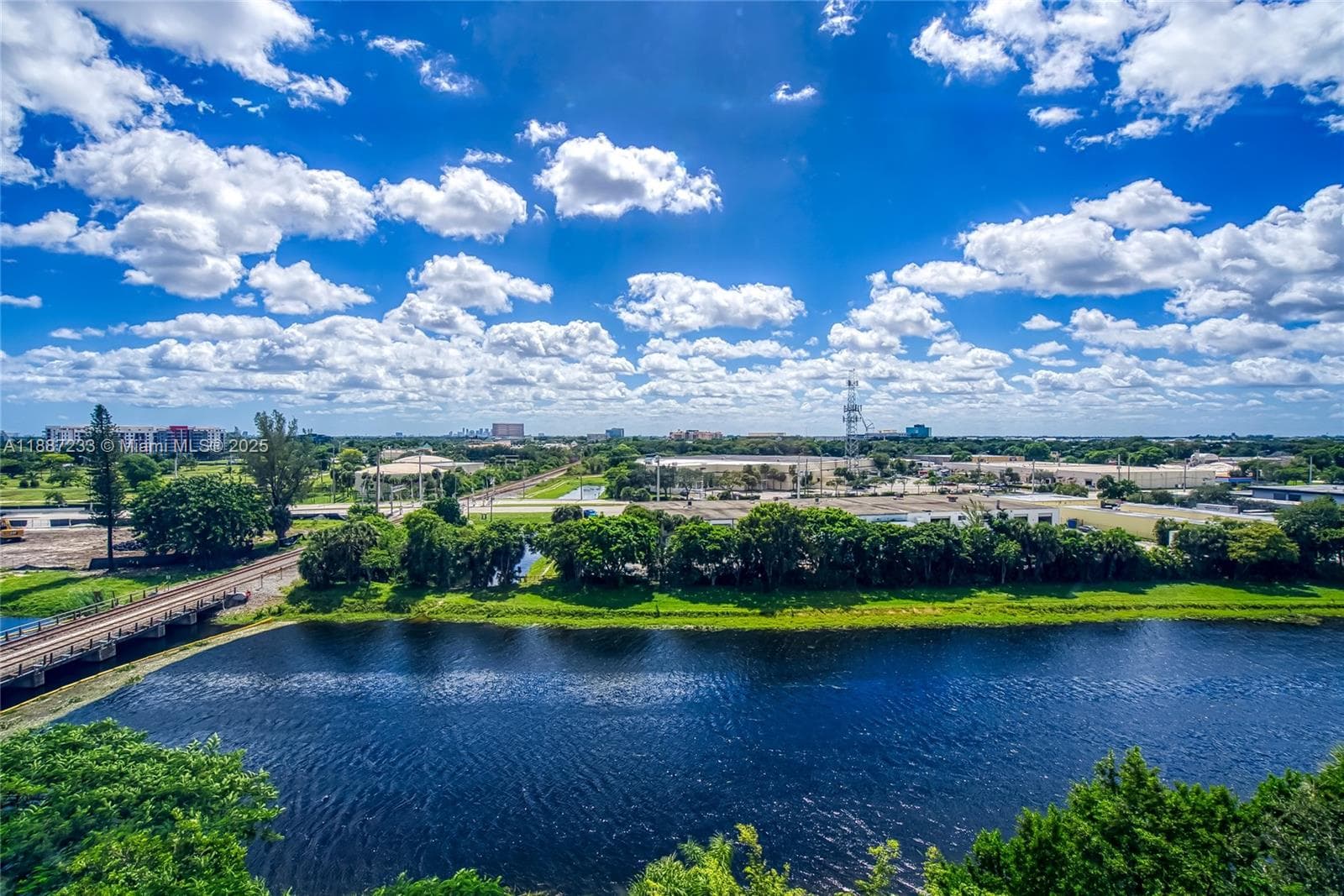 CYPRESS BEND CONDOMINIUM · #804 in Pompano Beach - Photo 40