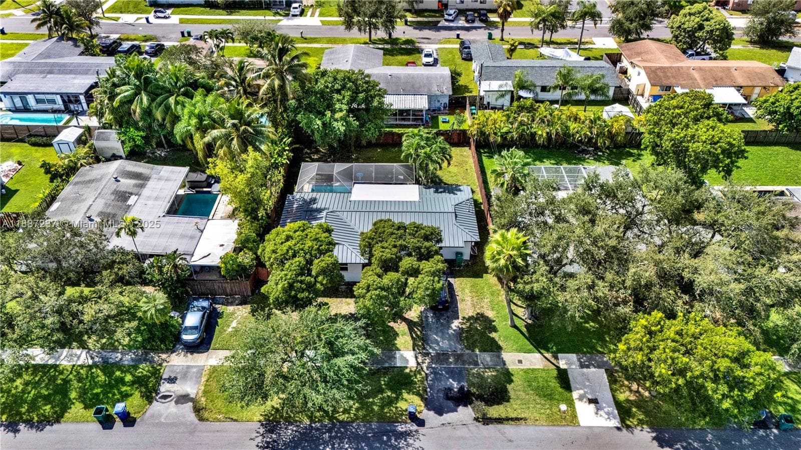 8780 SW 200th St photo 32