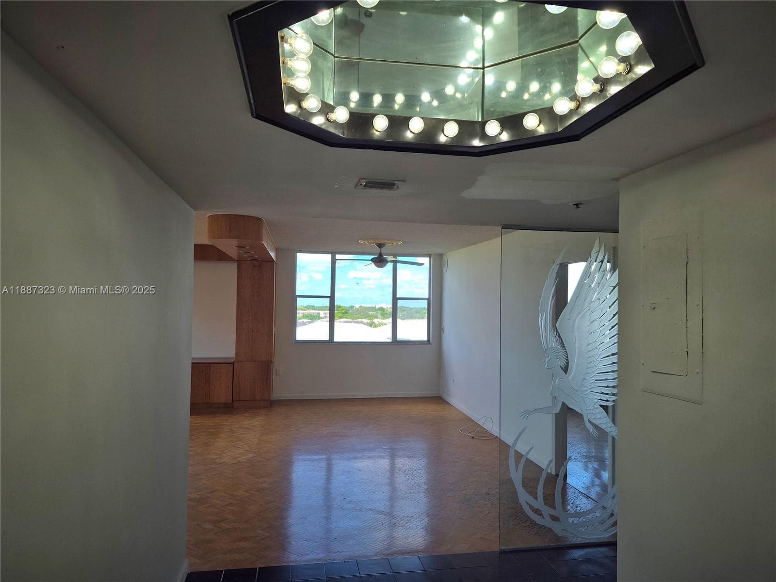 HILLCREST EAST NO 26 COND · #602-4 in Hollywood - Photo 2