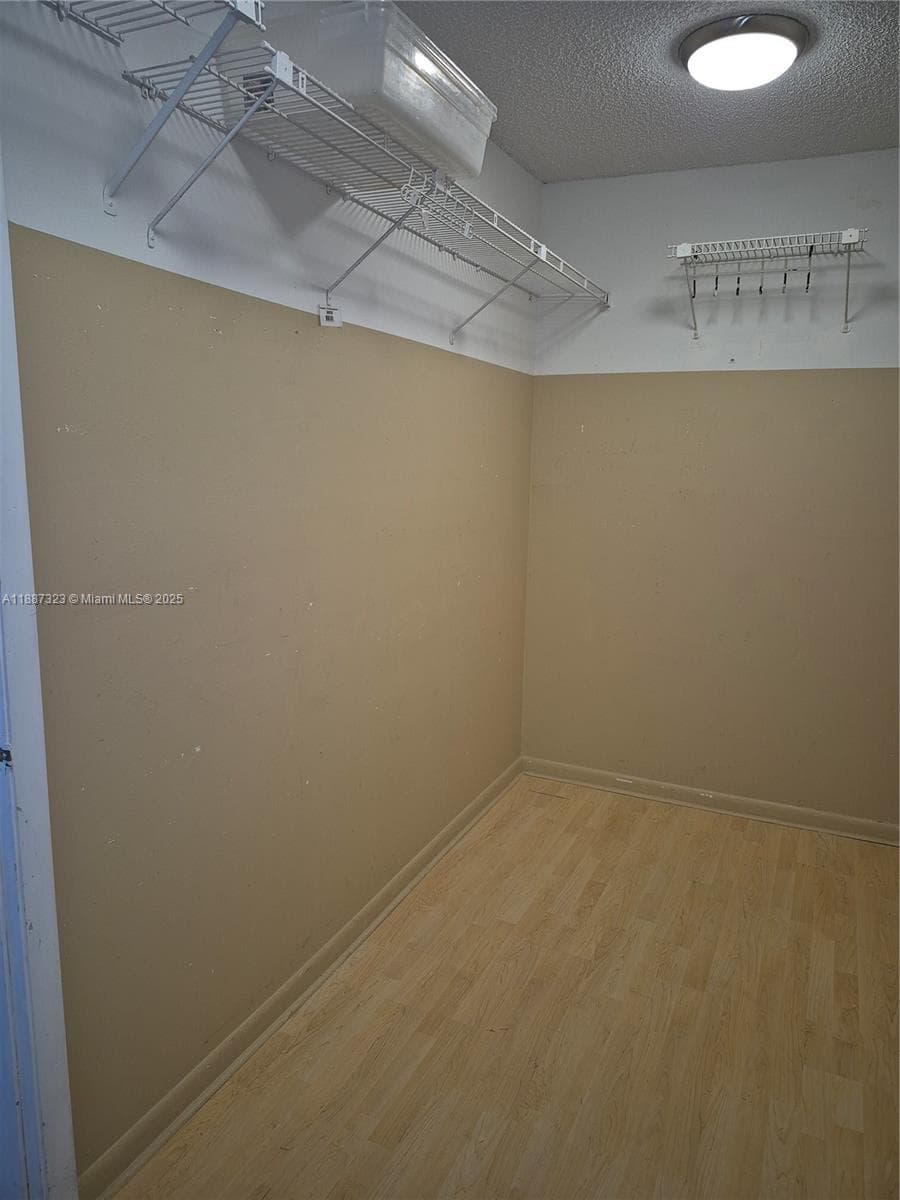 HILLCREST EAST NO 26 COND · #602-4 in Hollywood - Photo 9
