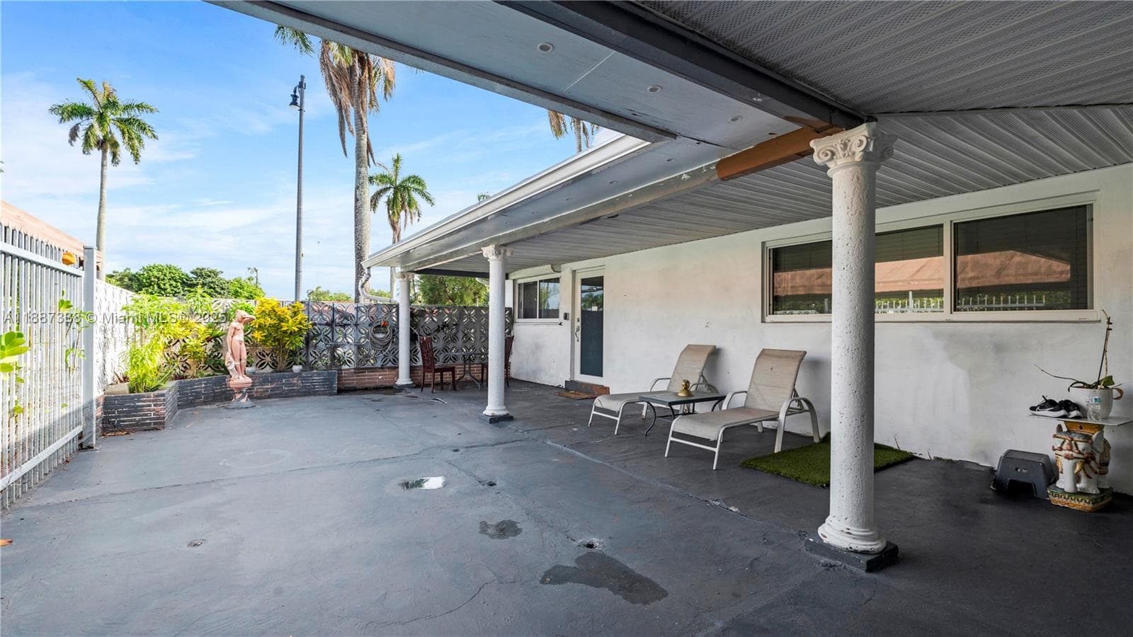 3145 Hollywood Blvd photo 6
