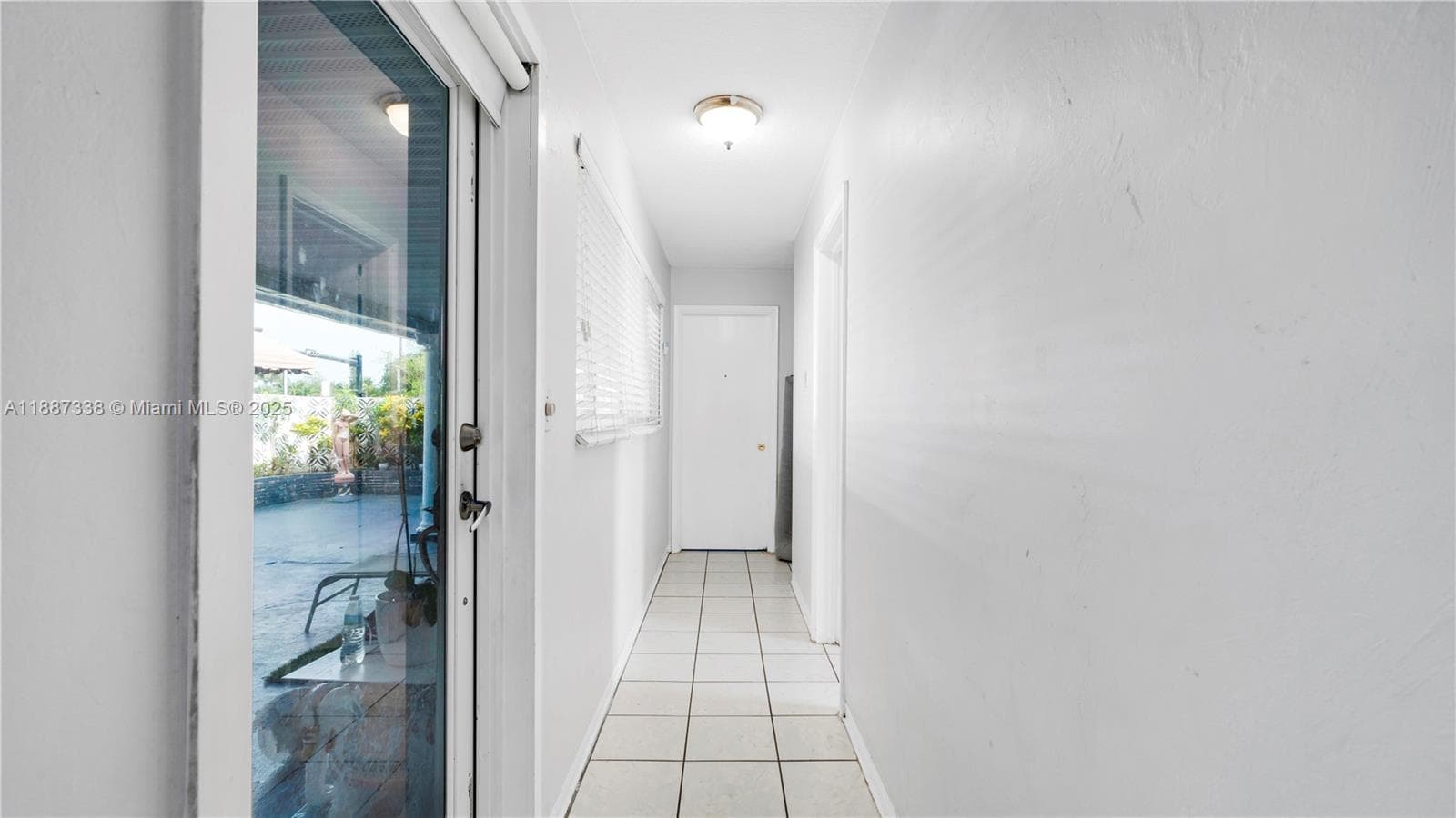 3145 Hollywood Blvd photo 8