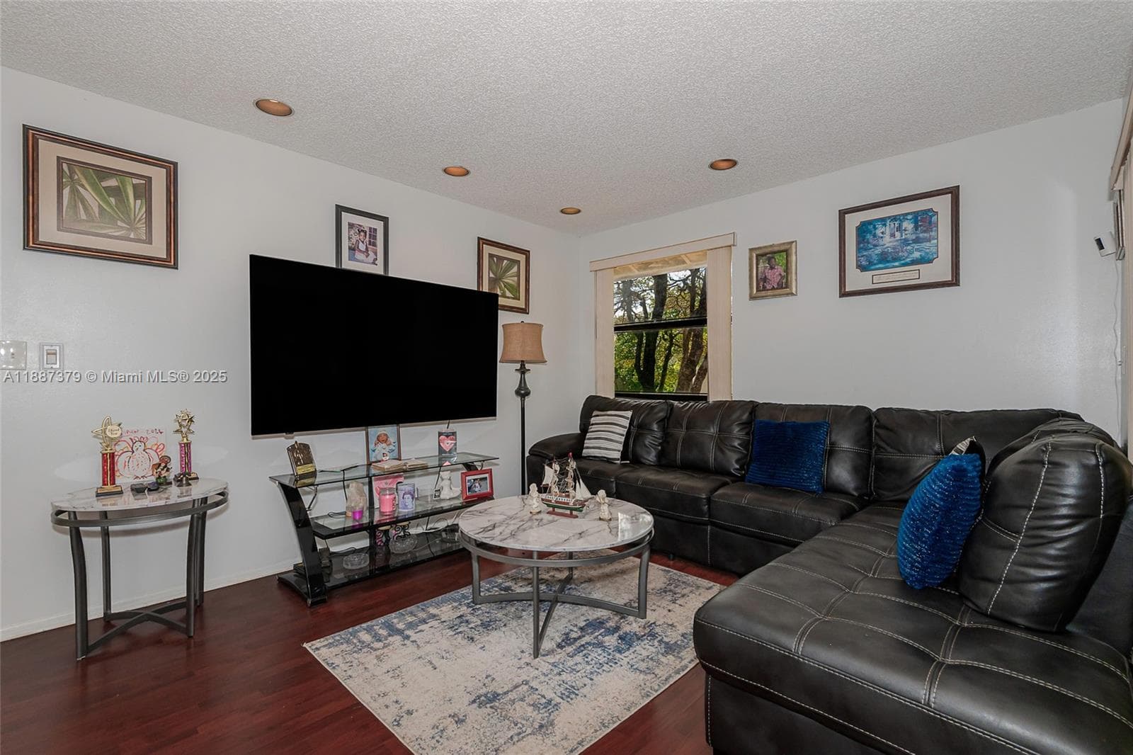 QUATRAINE · #6 in Miami - Photo 13