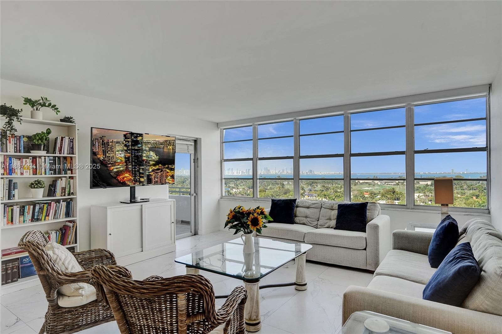 Seacoast 5151 · #12E in Miami Beach - Photo 12
