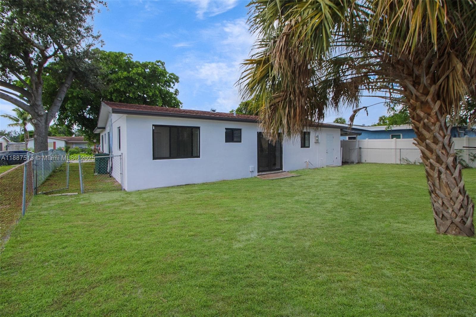 1640 NW 27th Ave photo 29