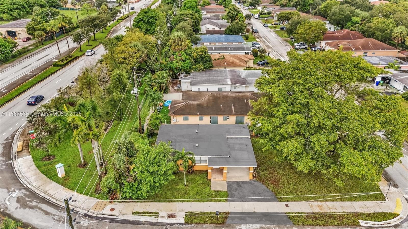 2800 NW 6th Ct photo 34
