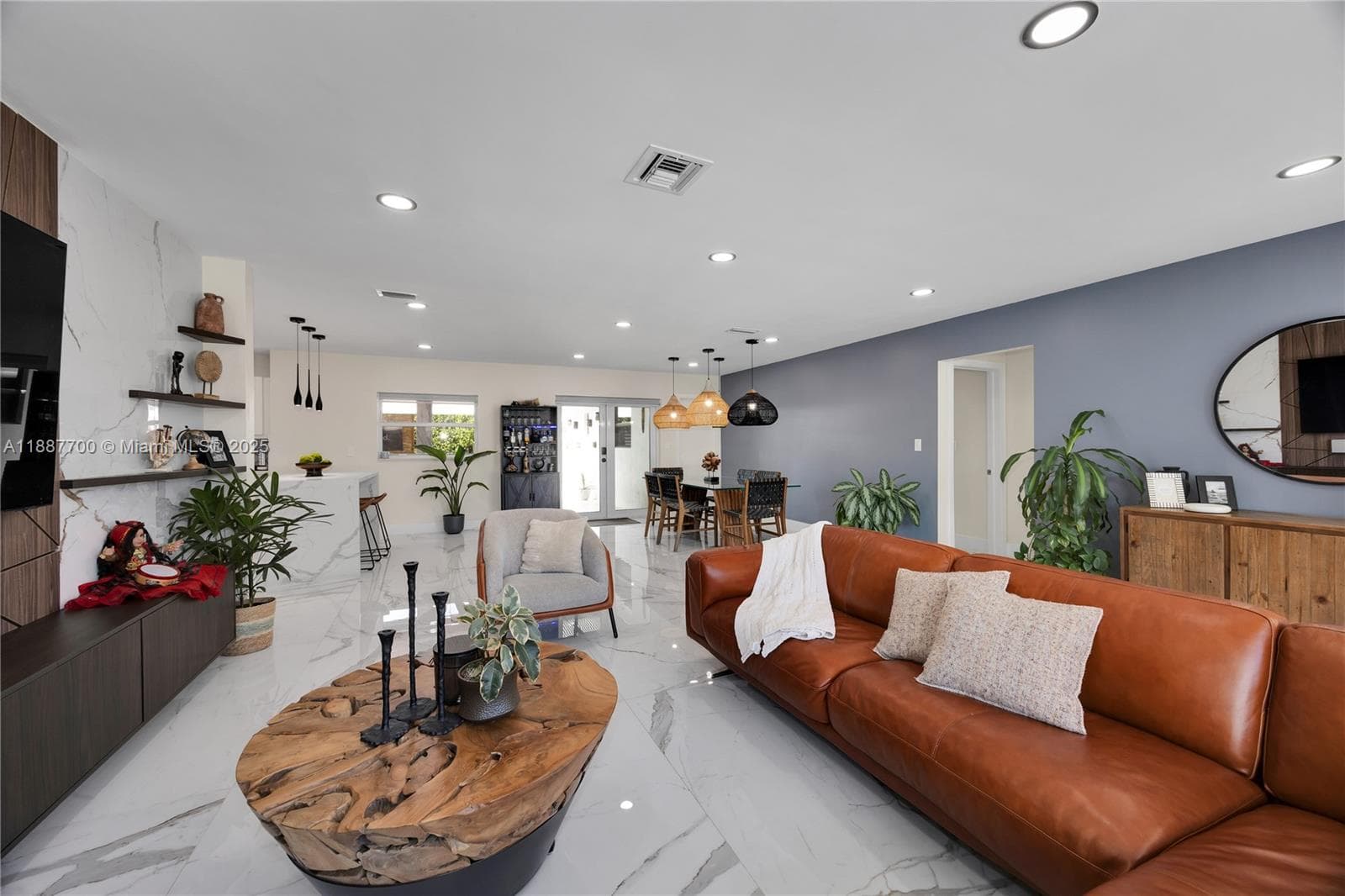 5501 Mckinley St photo 8