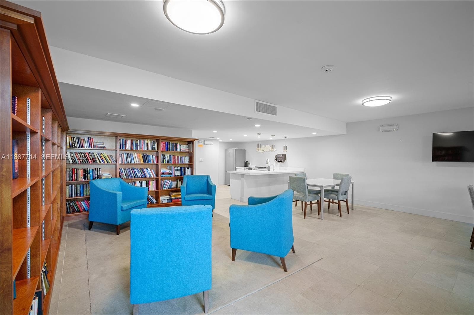 EAST POINT TOWERS CONDO · #1018 in Fort Lauderdale - Photo 17