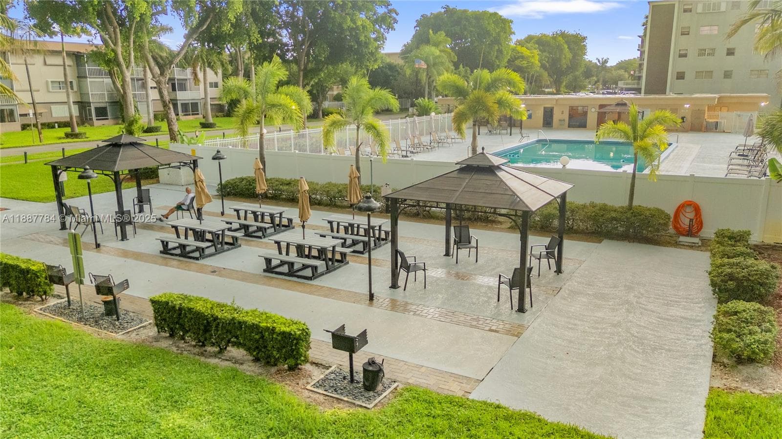 HILLCREST COUNTRY CLUB · #101 in Hollywood - Photo 32