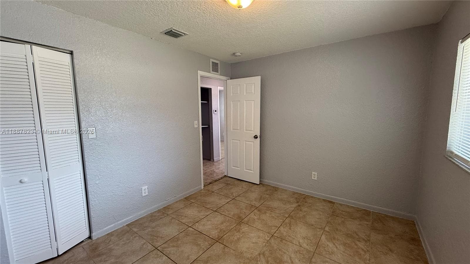 2740 NW 9th St #1 photo 27